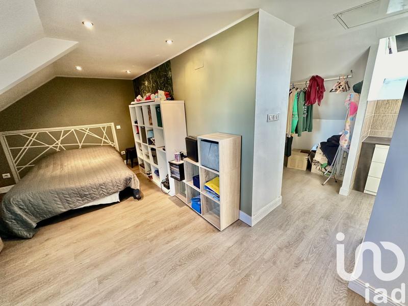 Maison - 111 m² - 5 pièces