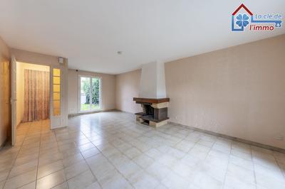 Maison - 95 m² - 4 pièces