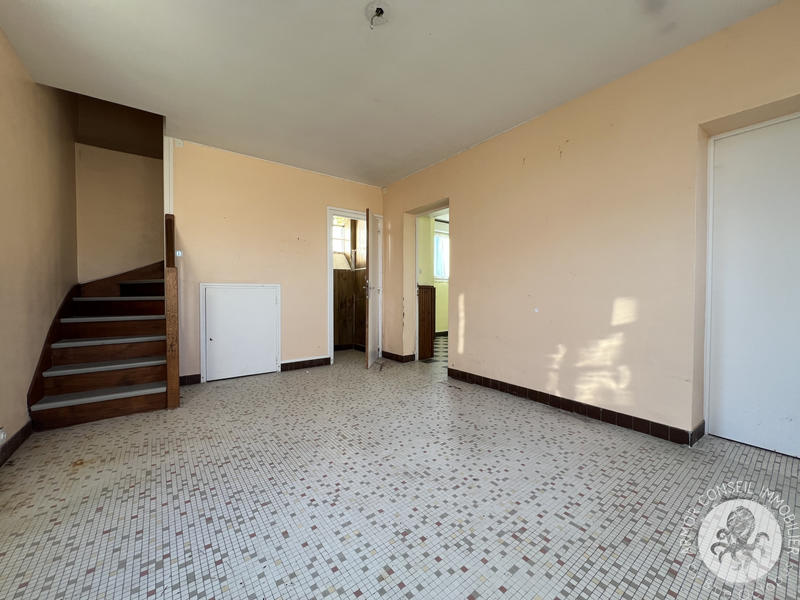 Maison - 207 m² - 7 pièces