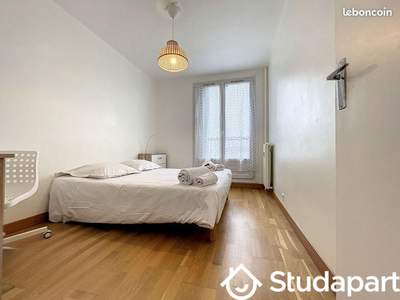 Chambre - 12 m² - 1 pièce