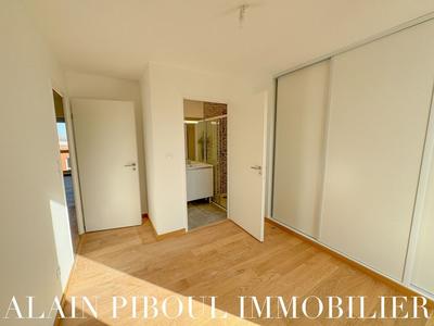 Appartement - 97 m² - 4 pièces