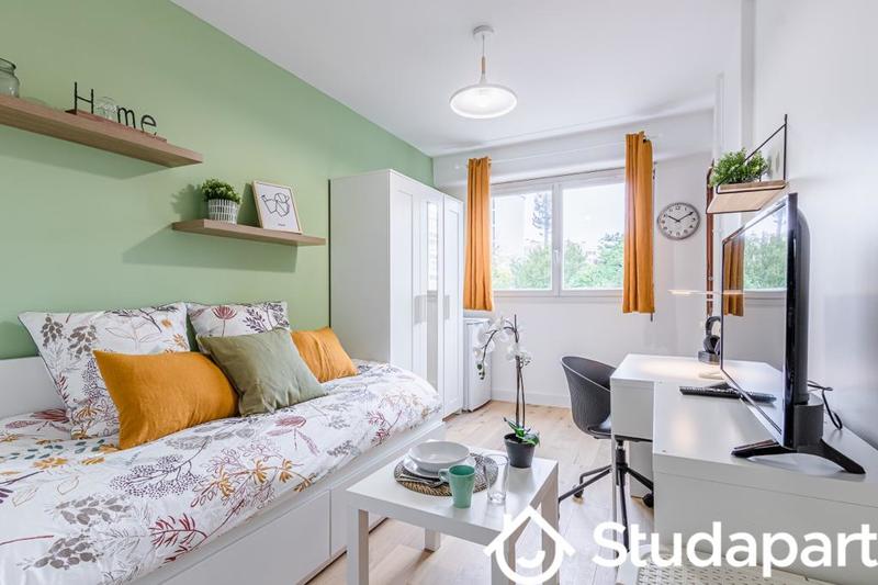 Chambre - 13 m² - 1 pièce