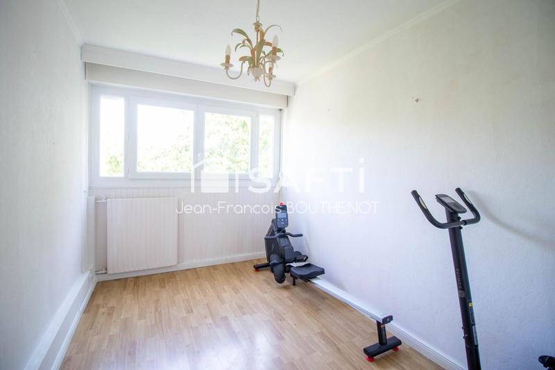 Appartement - 90 m² - 4 pièces