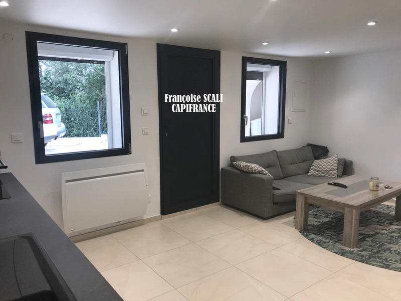 Maison - 238 m² - 7 pièces