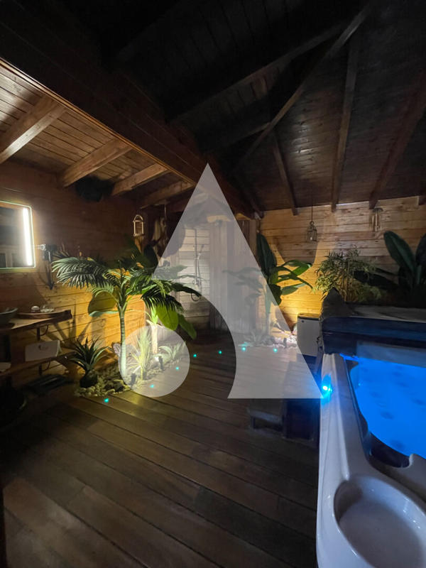 Maison - 155 m² - 6 pièces