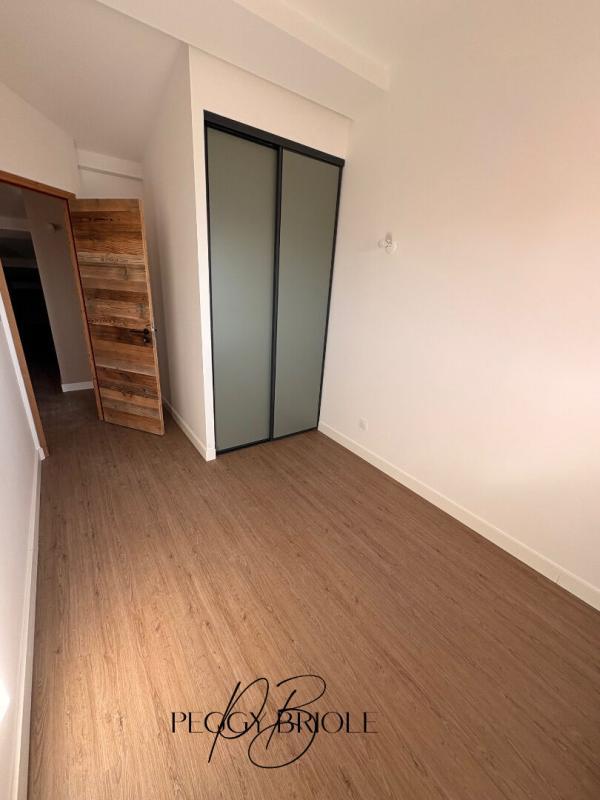 Appartement - 98 m² - 5 pièces