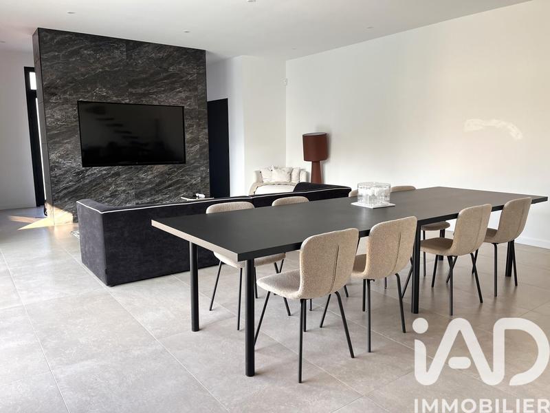 Maison - 170 m² - 7 pièces