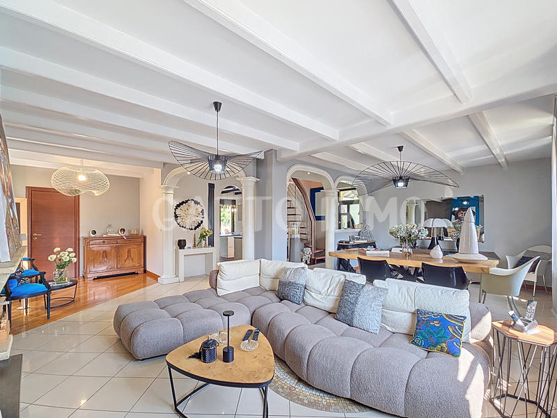 Maison - 150 m² - 5 pièces