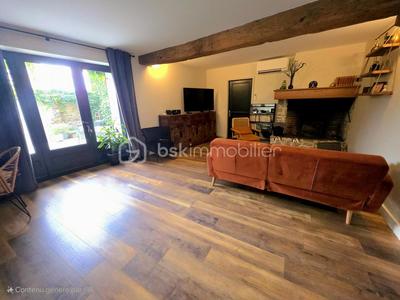 Maison - 147 m² - 6 pièces