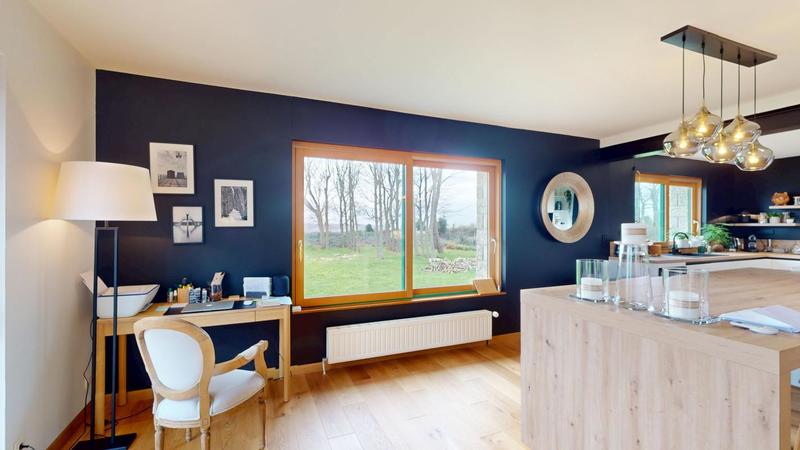 Maison traditionnelle - 276 m² - 8 pièces