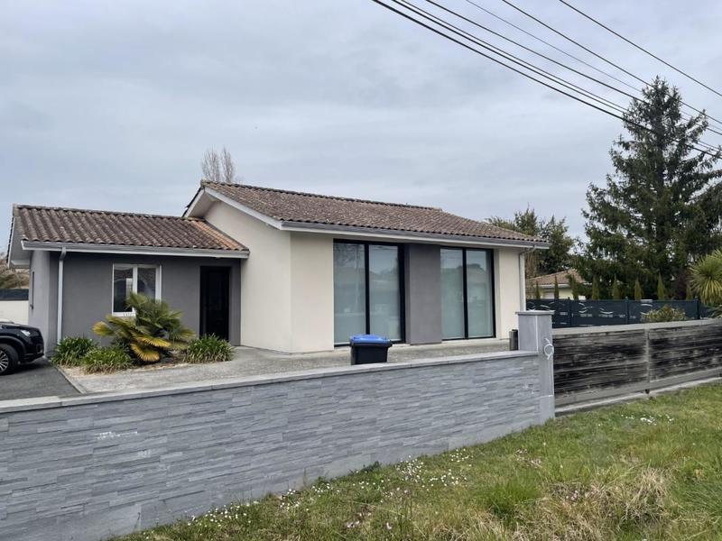 Local commercial - 91 m² - 4 pièces