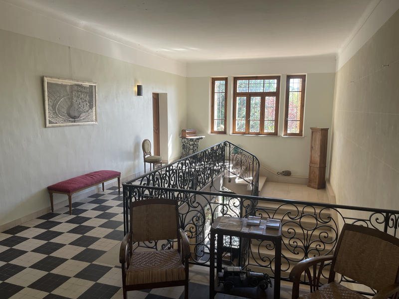 Propriété - 900 m² - 14 pièces