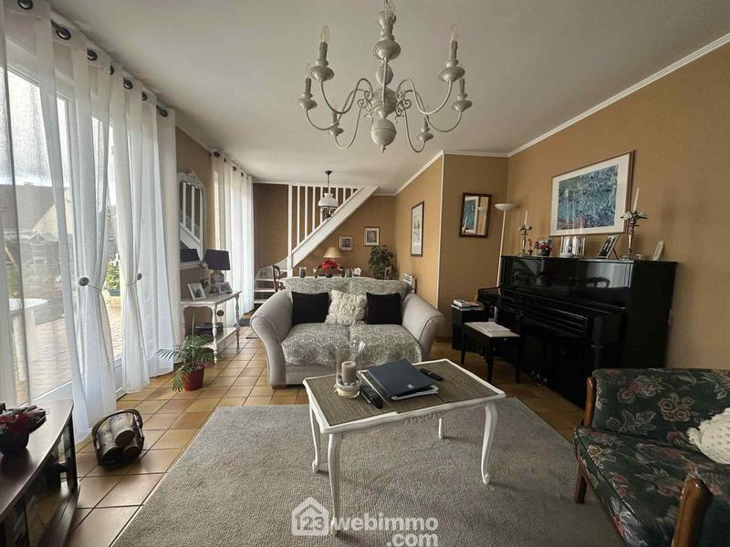 Maison - 100 m² - 4 pièces