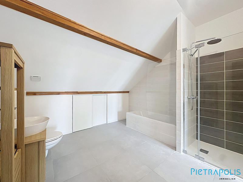 Duplex - 121 m² - 5 pièces