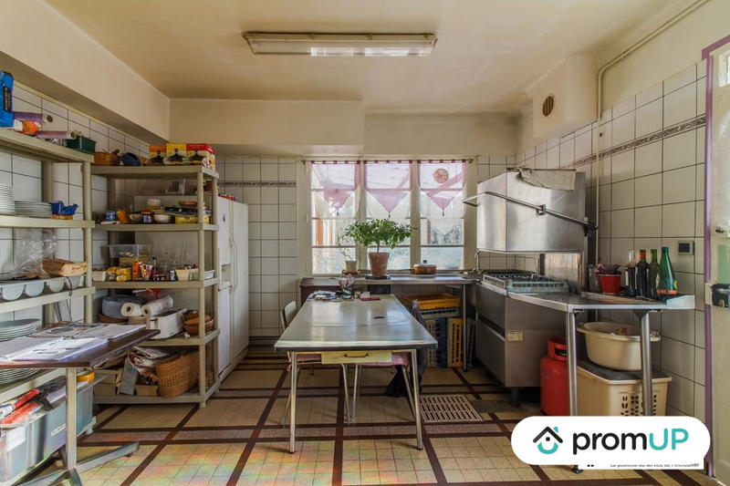 Local commercial - 691 m² - 18 pièces