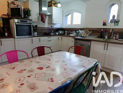 Maison - 179 m² - 5 pièces