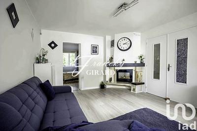 Maison - 95 m² - 5 pièces