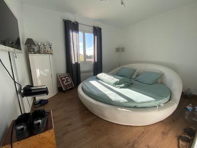 Maison - 232 m² - 10 pièces