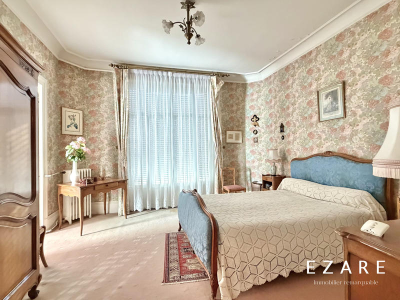 Appartement - 191 m² - 6 pièces