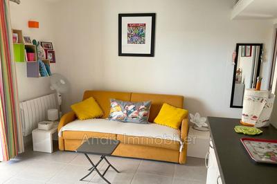 Mazet - 30 m² - 3 pièces