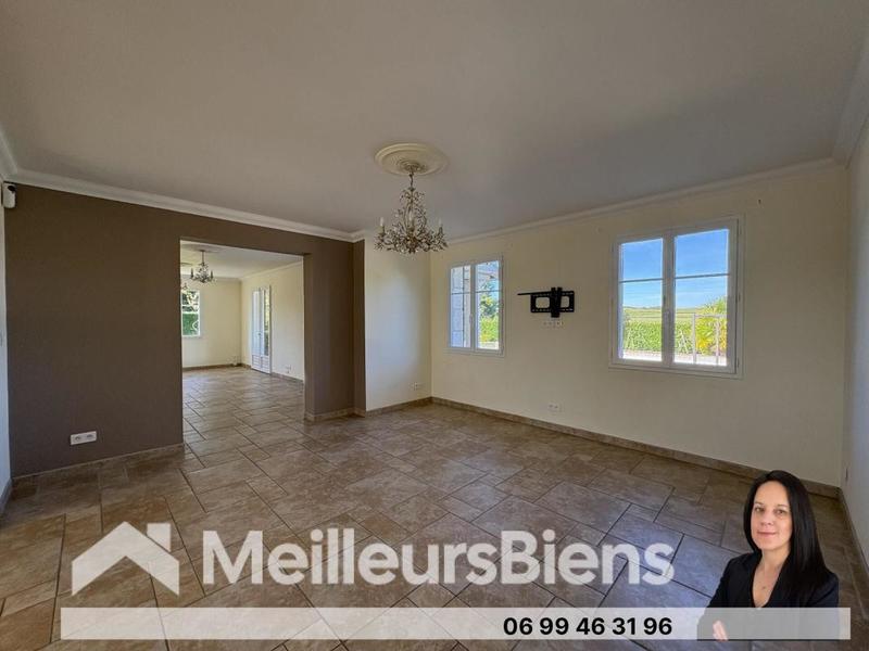 Maison - 265 m² - 1 pièce