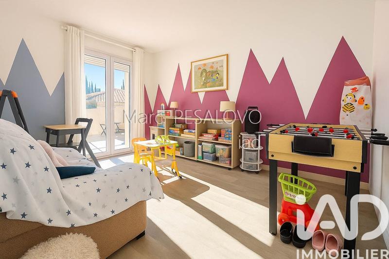 Maison - 137 m² - 5 pièces