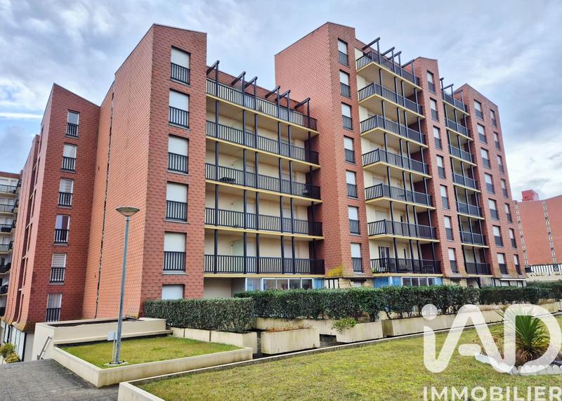 Studio - 25 m² - 1 pièce