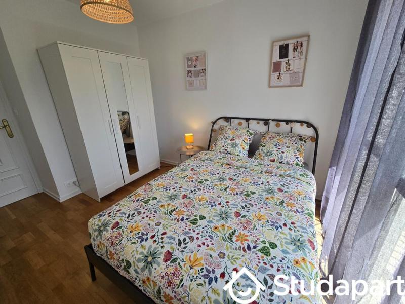 Chambre - 11 m² - 1 pièce