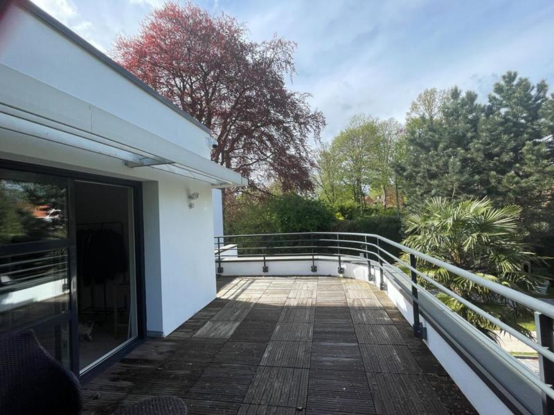 Demeure - 315 m² - 9 pièces