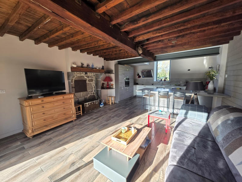 Propriété - 213 m² - 8 pièces