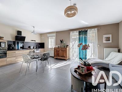 Maison - 87 m² - 4 pièces