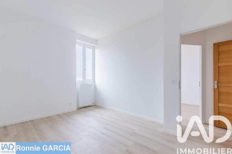 Maison - 210 m² - 8 pièces