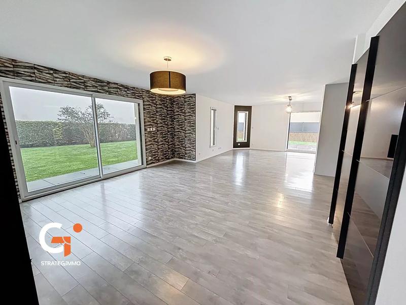 Maison - 205 m² - 7 pièces