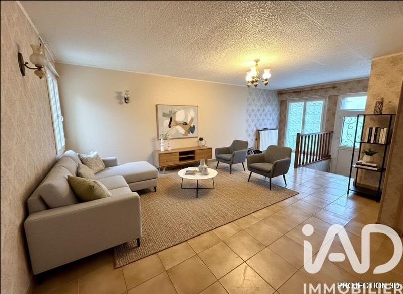 Maison - 95 m² - 4 pièces