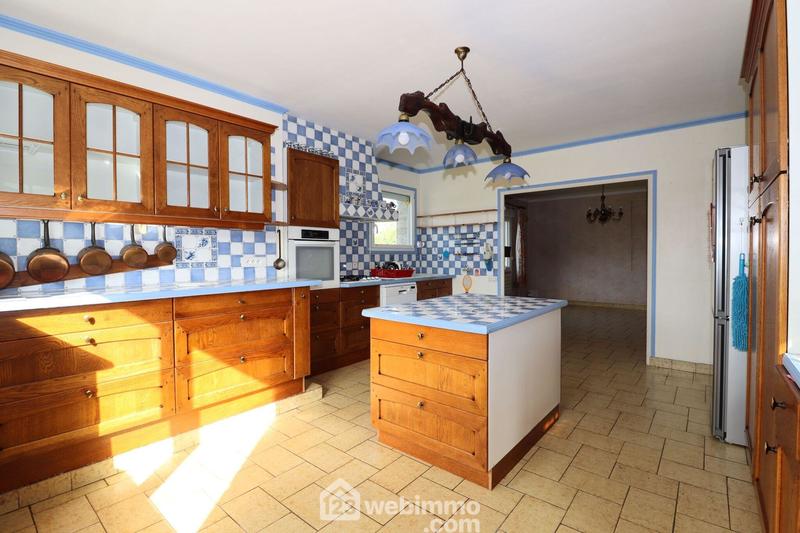 Maison - 143 m² - 7 pièces