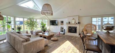 Maison - 280 m² - 7 pièces