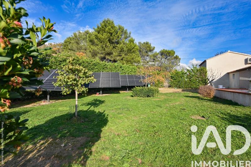 Maison - 180 m² - 8 pièces