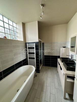 Maison - 97 m² - 4 pièces