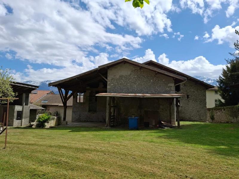 Maison - 200 m² - 8 pièces