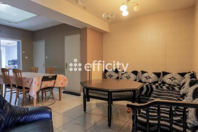 Maison - 148 m² - 9 pièces