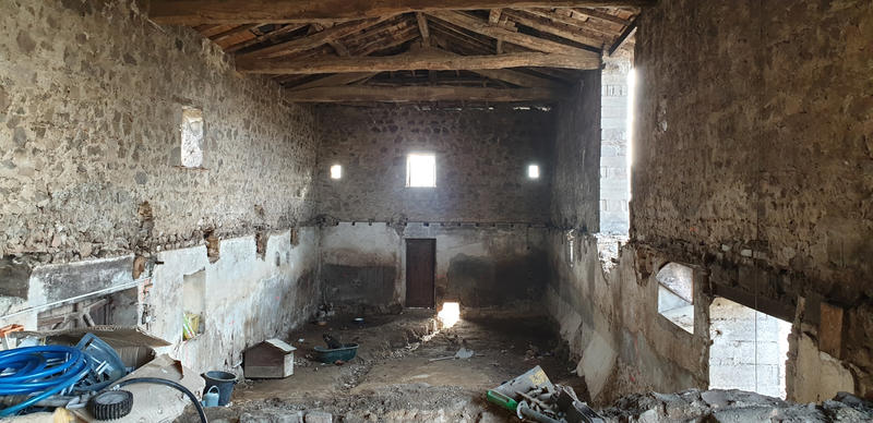 Maison - 250 m² - 1 pièce