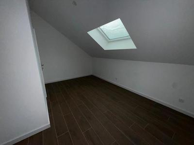 Maison - 97 m² - 4 pièces