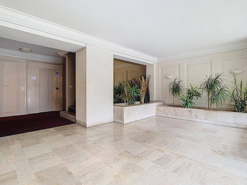 Appartement - 100 m² - 3 pièces