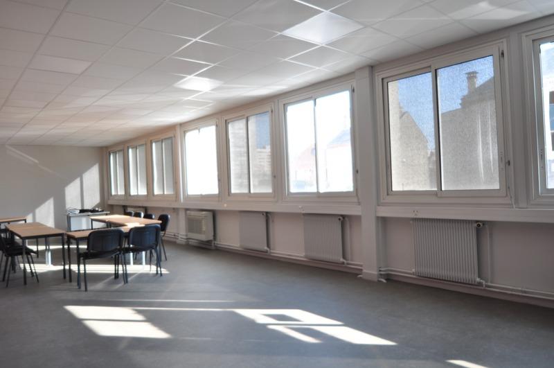 Bureau - 141 m² - 5 pièces