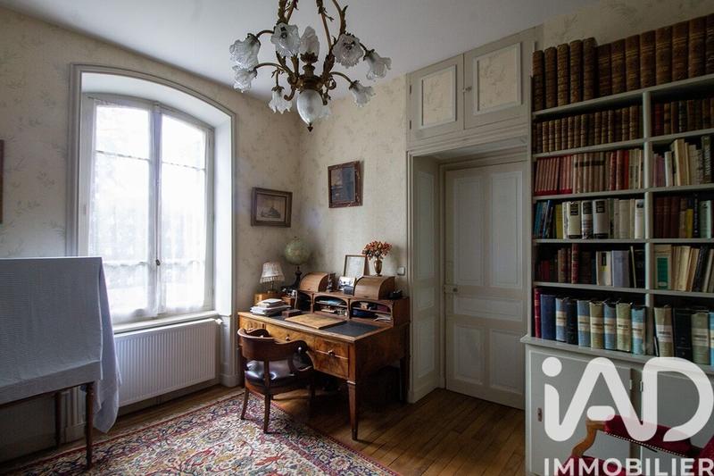 Maison - 345 m² - 11 pièces