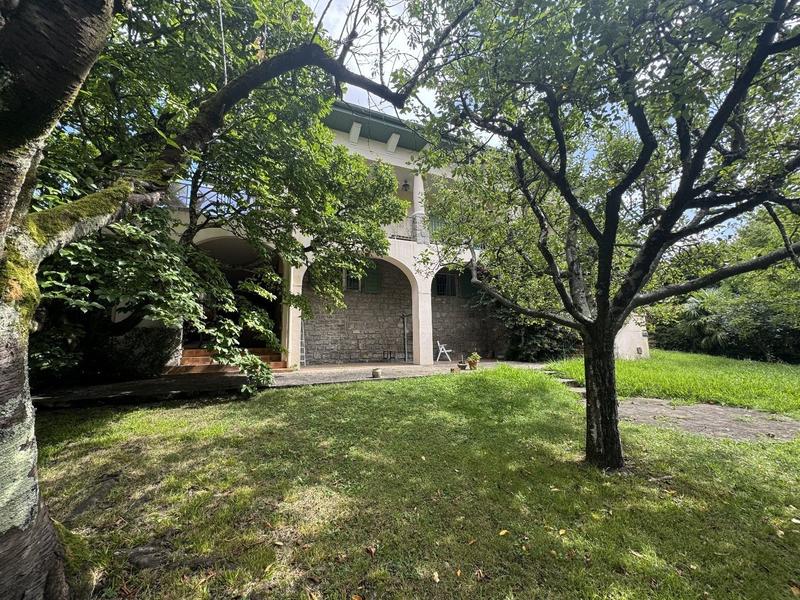 Maison - 163 m² - 5 pièces