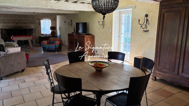 Maison - 344 m² - 8 pièces