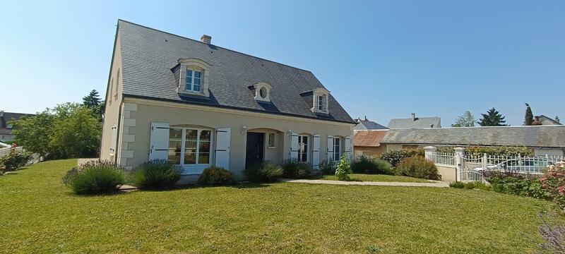 Maison traditionnelle - 205 m² - 7 pièces