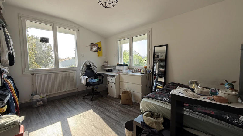 Maison - 307 m² - 10 pièces