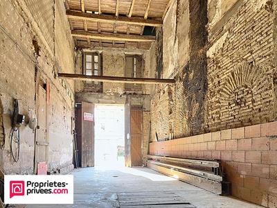 Maison - 265 m² - 3 pièces